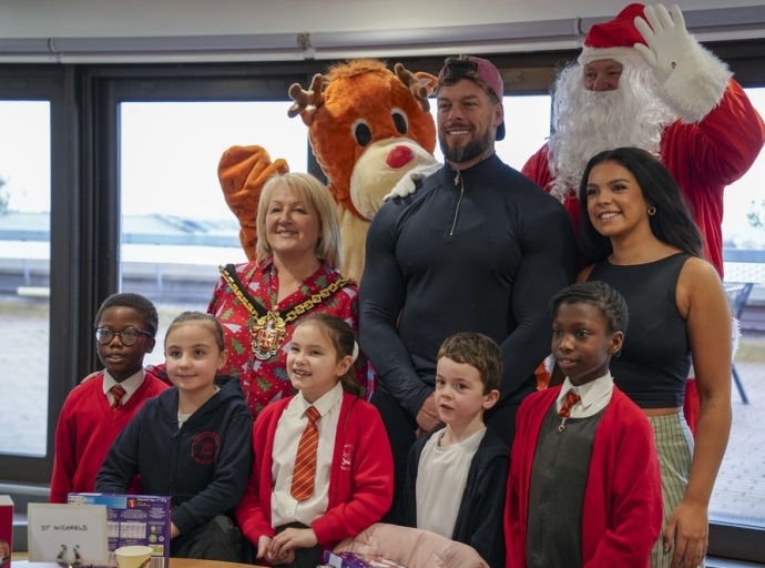 Mayor spreads Christmas cheer with children’s parties