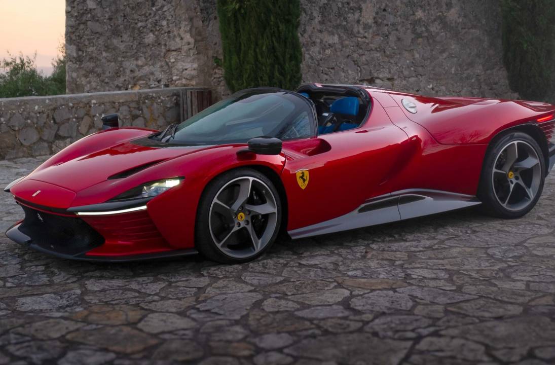 Exclusive Ferrari Daytona SP3 leads spectacular group of Ferraris at Broad Arrow’s Concorso d’Eleganza Villa d’Este Auction
